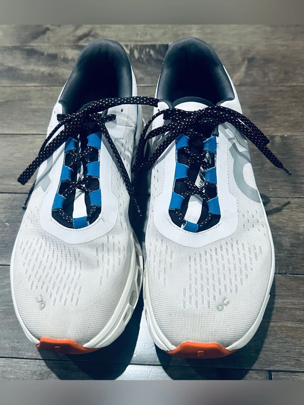 On Cloud Women’s Sz 10 Frost/Cobalt Cloudmonster Running Shoes